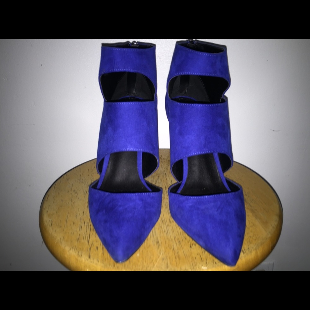 Blue heels - Picture 2 of 4